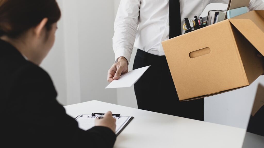 Image for Leaving Federal Service Early: How to Create a Private-Sector-Compatible Financial Plan